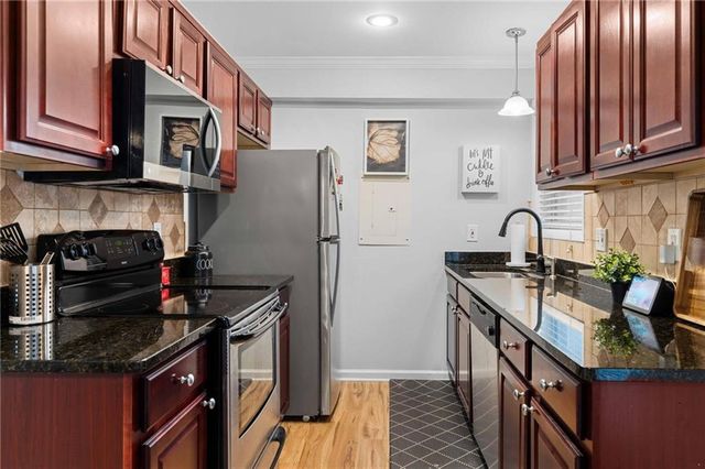 6900 Roswell Road N5, Atlanta, GA 30328