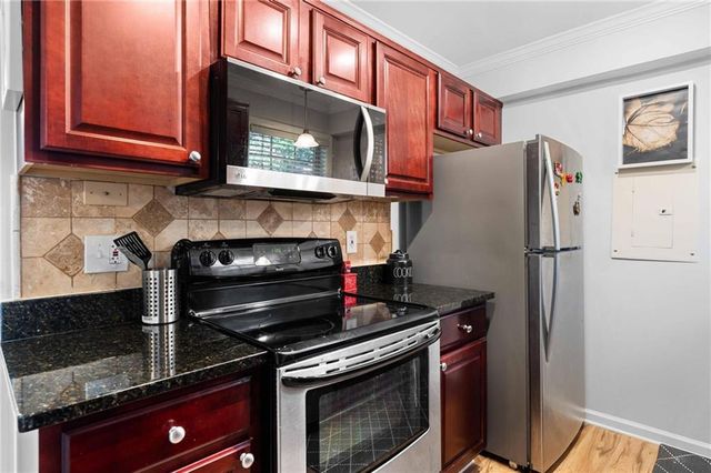 6900 Roswell Road N5, Atlanta, GA 30328