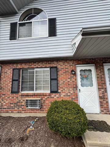 975 Meriden Road APT 109, Waterbury, CT 06705