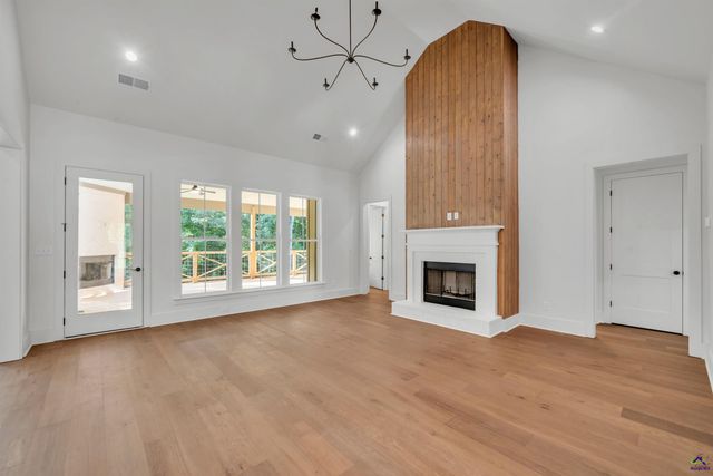 40 Laurel Ridge, Forsyth, GA 31029