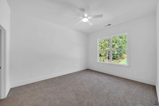 40 Laurel Ridge, Forsyth, GA 31029