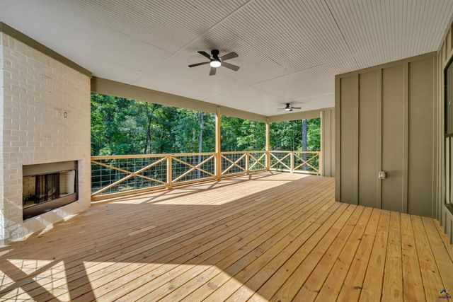 40 Laurel Ridge, Forsyth, GA 31029