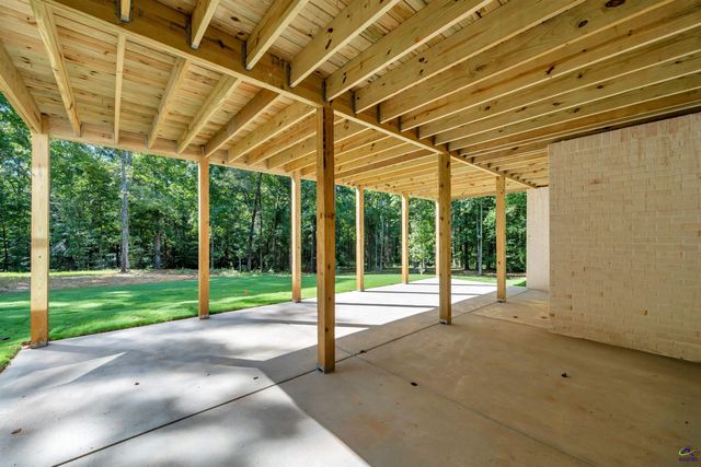 40 Laurel Ridge, Forsyth, GA 31029