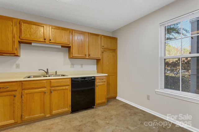 4603 Breakers Lane, Asheville, NC 28806