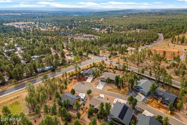 100 W PINE HAVEN Circle, Show Low, AZ 85901