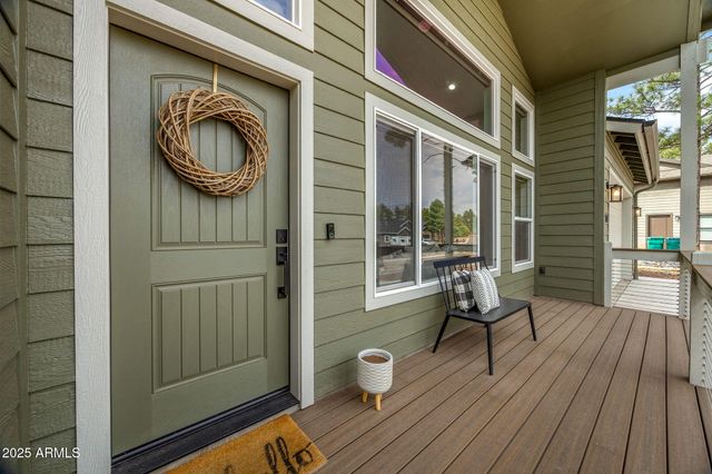 100 W PINE HAVEN Circle, Show Low, AZ 85901