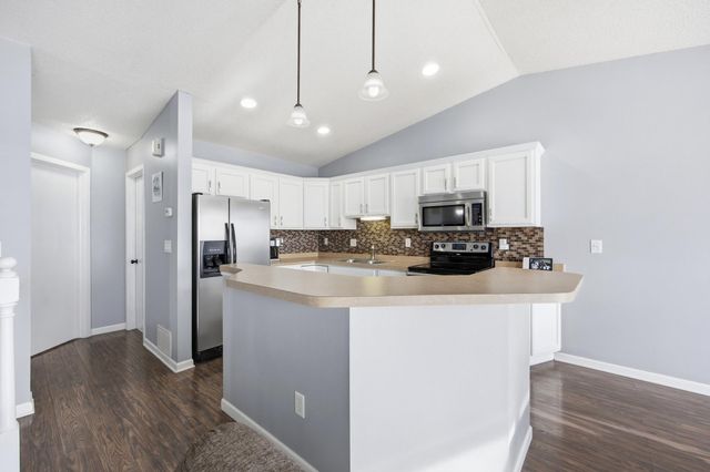 4804 51st Avenue S, Fargo, ND 58104