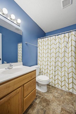 4804 51st Avenue S, Fargo, ND 58104