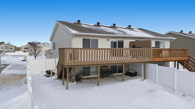 4804 51st Avenue S, Fargo, ND 58104