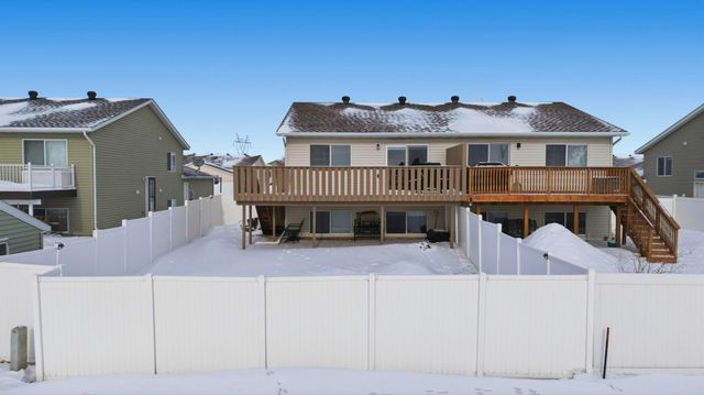 4804 51st Avenue S, Fargo, ND 58104