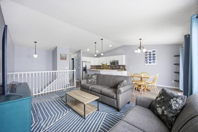 4804 51st Avenue S, Fargo, ND 58104