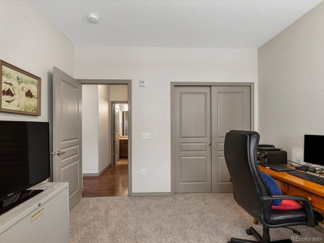 11923 W Long Cir 103, Littleton, CO 80127
