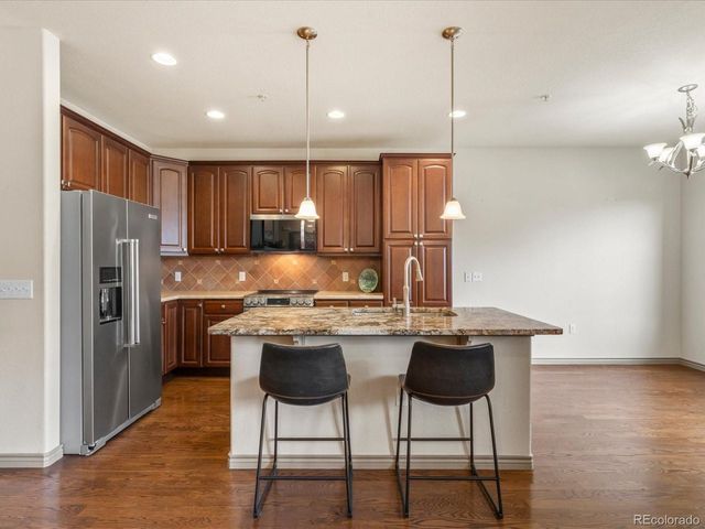 11923 W Long Cir 103, Littleton, CO 80127