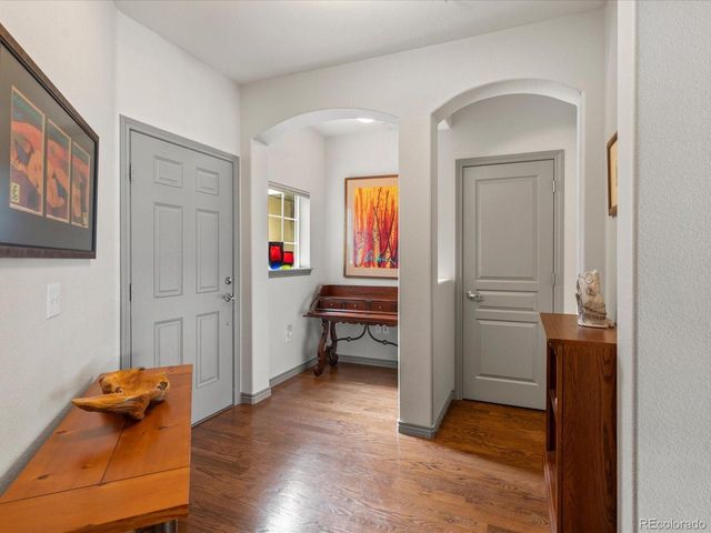 11923 W Long Cir 103, Littleton, CO 80127