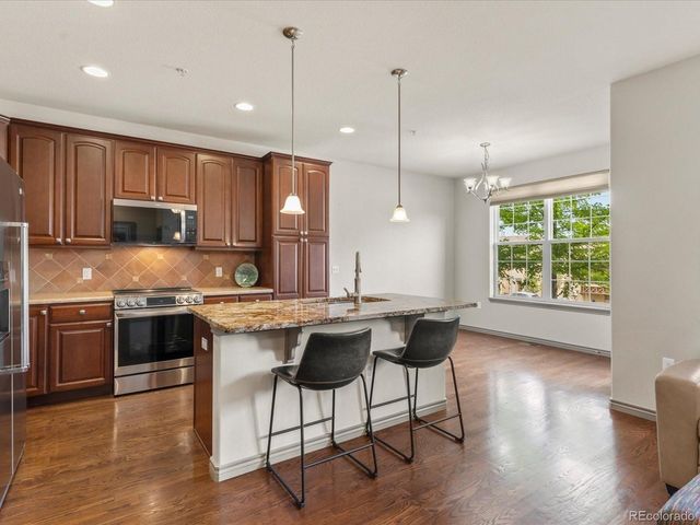11923 W Long Cir 103, Littleton, CO 80127