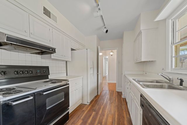 264 BARRY RD, Memphis, TN 38117