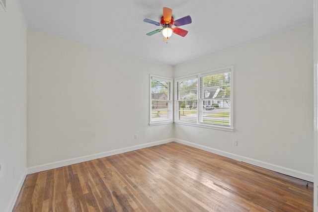 264 BARRY RD, Memphis, TN 38117