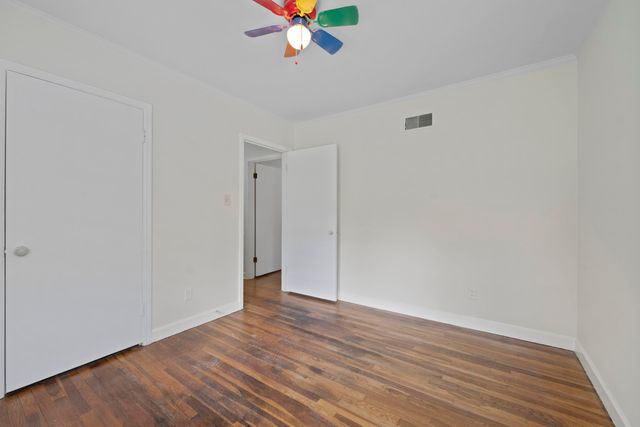 264 BARRY RD, Memphis, TN 38117