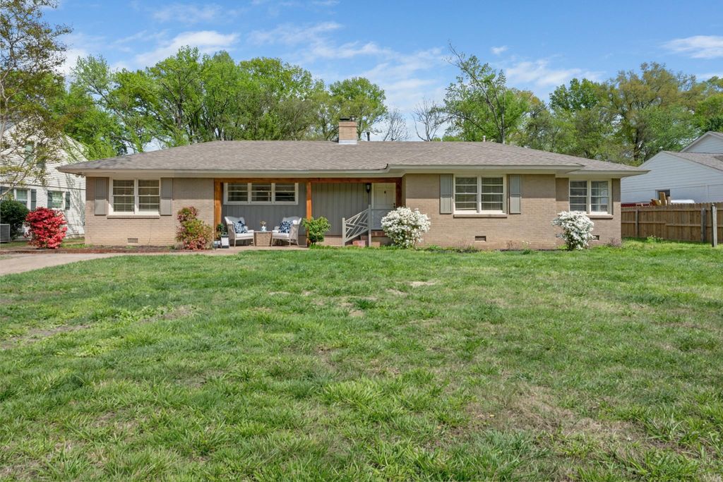 264 BARRY RD, Memphis, TN 38117