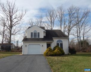 41 LADY SLIPPER DR, Waynesboro, VA 22980