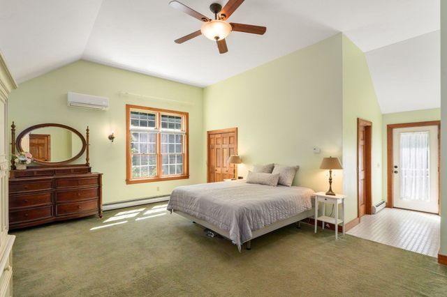 12 Hillside Dr, Brimfield, MA 01010