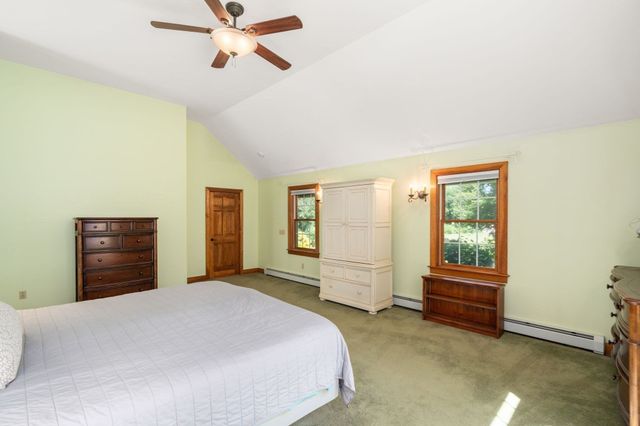 12 Hillside Dr, Brimfield, MA 01010