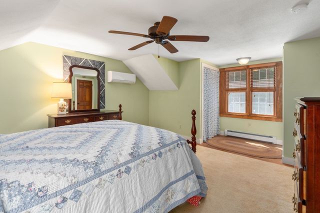 12 Hillside Dr, Brimfield, MA 01010