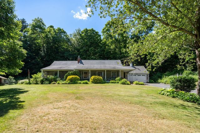 12 Hillside Dr, Brimfield, MA 01010