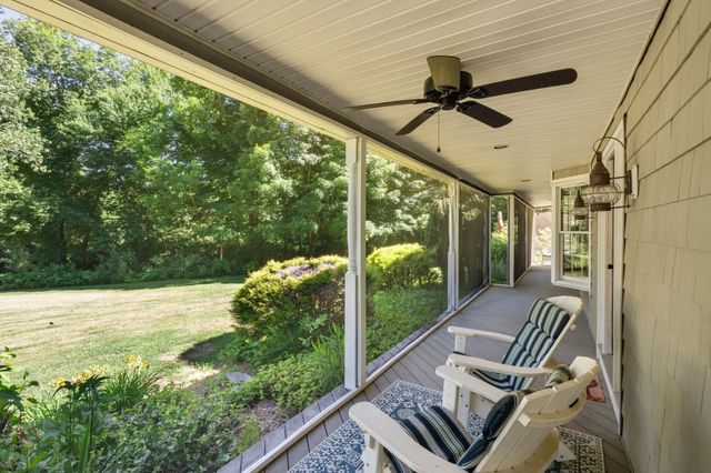 12 Hillside Dr, Brimfield, MA 01010