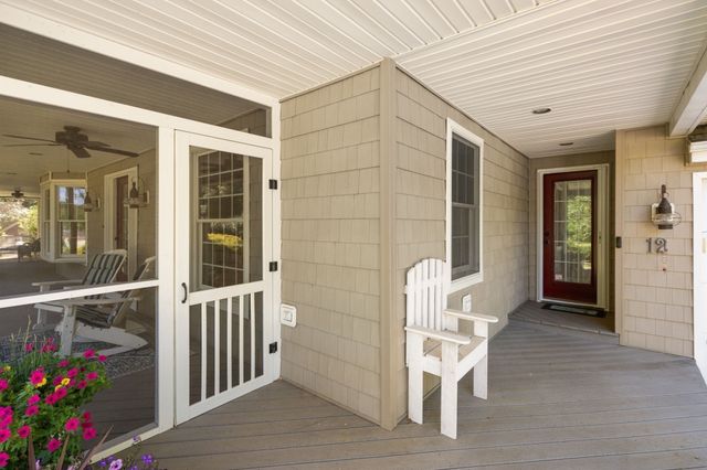 12 Hillside Dr, Brimfield, MA 01010
