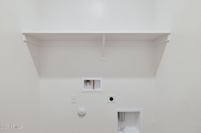 17753 W VOGEL Avenue, Waddell, AZ 85355