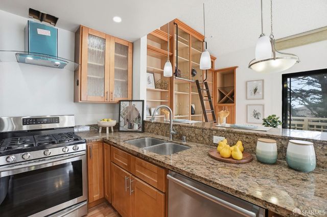 1712 Saddleback Drive, Daly City, CA 94014