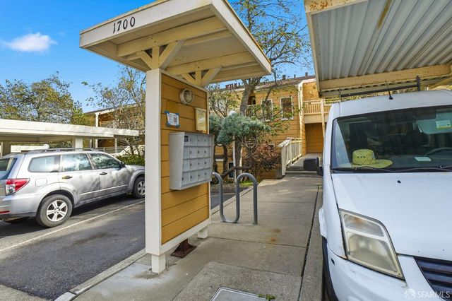 1712 Saddleback Drive, Daly City, CA 94014