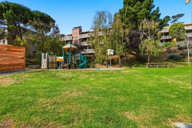 1712 Saddleback Drive, Daly City, CA 94014