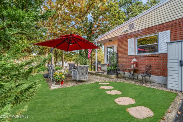 8C Willow Street, Toms River, NJ 08757