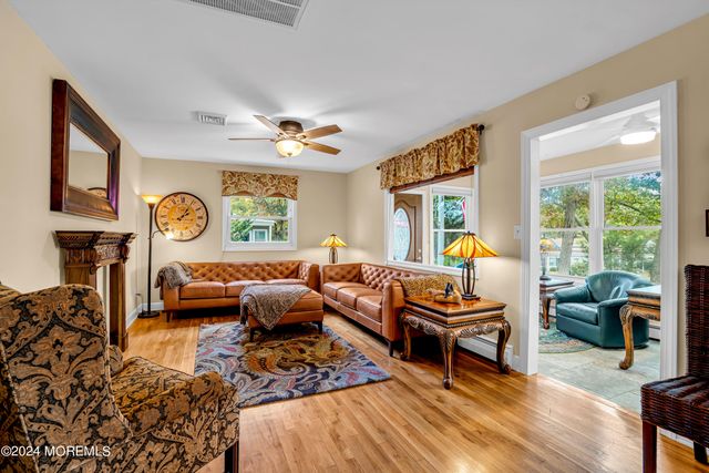 8C Willow Street, Toms River, NJ 08757