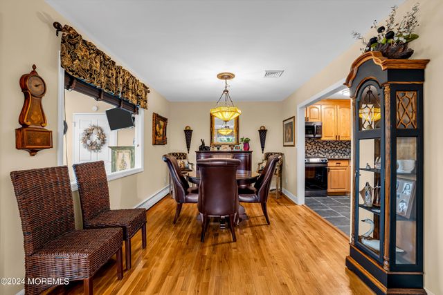 8C Willow Street, Toms River, NJ 08757