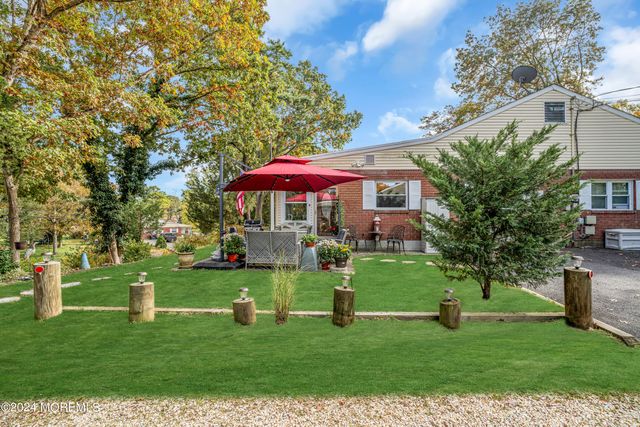 8C Willow Street, Toms River, NJ 08757