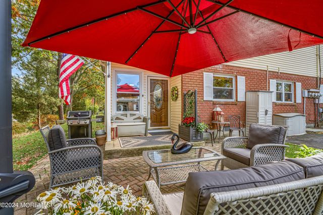 8C Willow Street, Toms River, NJ 08757