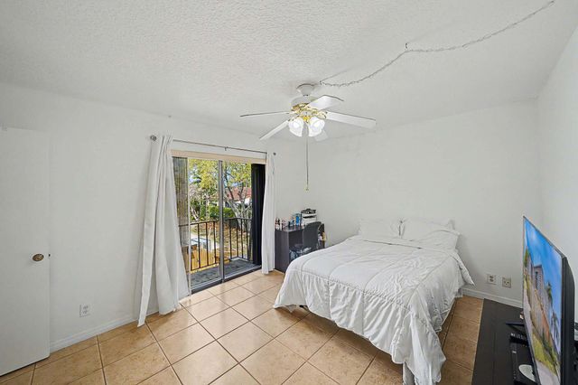 149 Lake Arbor Drive, Palm Springs, FL 33461