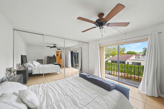 149 Lake Arbor Drive, Palm Springs, FL 33461