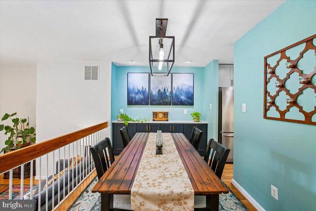 2017 SARAZEN PL, Reston, VA 20191