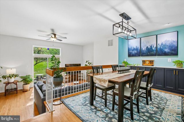2017 SARAZEN PL, Reston, VA 20191