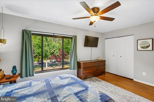 2017 SARAZEN PL, Reston, VA 20191