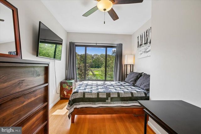 2017 SARAZEN PL, Reston, VA 20191