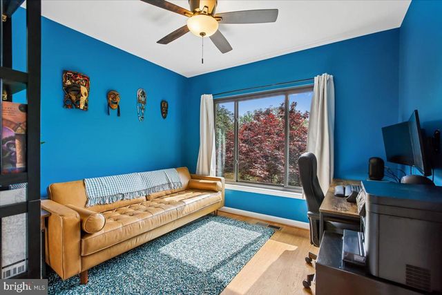 2017 SARAZEN PL, Reston, VA 20191