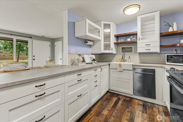 23007 53rd Avenue W, Mountlake Terrace, WA 98043