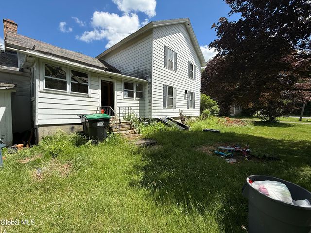 10 Wyomanock Road, Stephentown, NY 12168