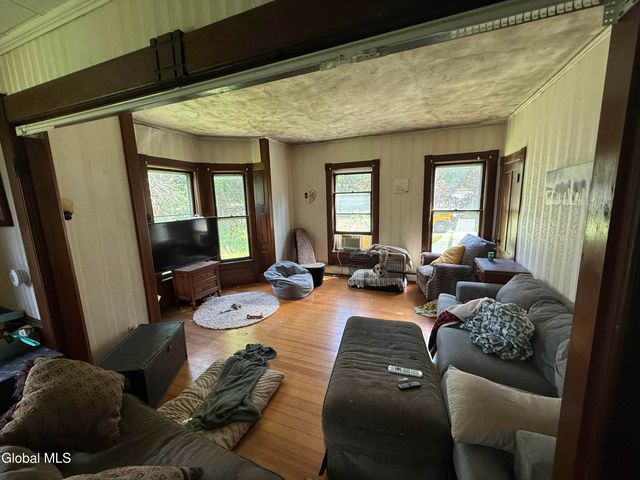 10 Wyomanock Road, Stephentown, NY 12168