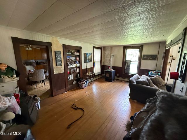 10 Wyomanock Road, Stephentown, NY 12168
